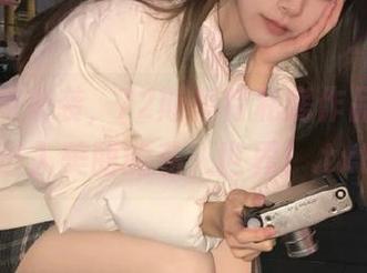 全新更新来袭，72斯模特私房作品集带你进入美丽的私人世界！.txt