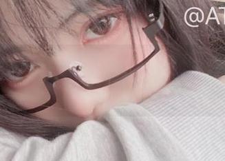 AT鲨吉他妹妹最新写真，解锁属于你的图片梦幻之旅.txt