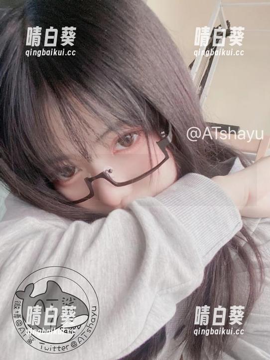 AT鲨吉他妹妹最新写真，解锁属于你的图片梦幻之旅.txt