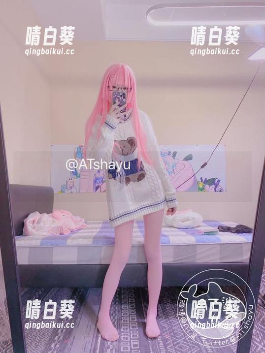 在线解锁AT鲨的白色泳衣作品，感受她的绝美魅力.txt