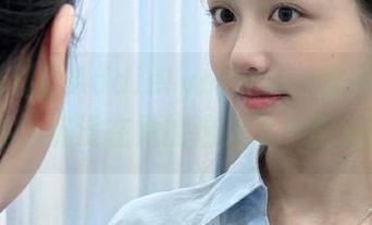 不可错过的Addielyn(에디린)水手少女cos合集，沉浸在她的迷人水手世界！.txt