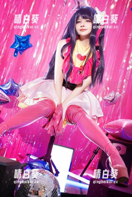 Azami的MaidSuccubus集合全景图册，开启一段华丽的奇幻之旅，感受她的无穷魅力.txt