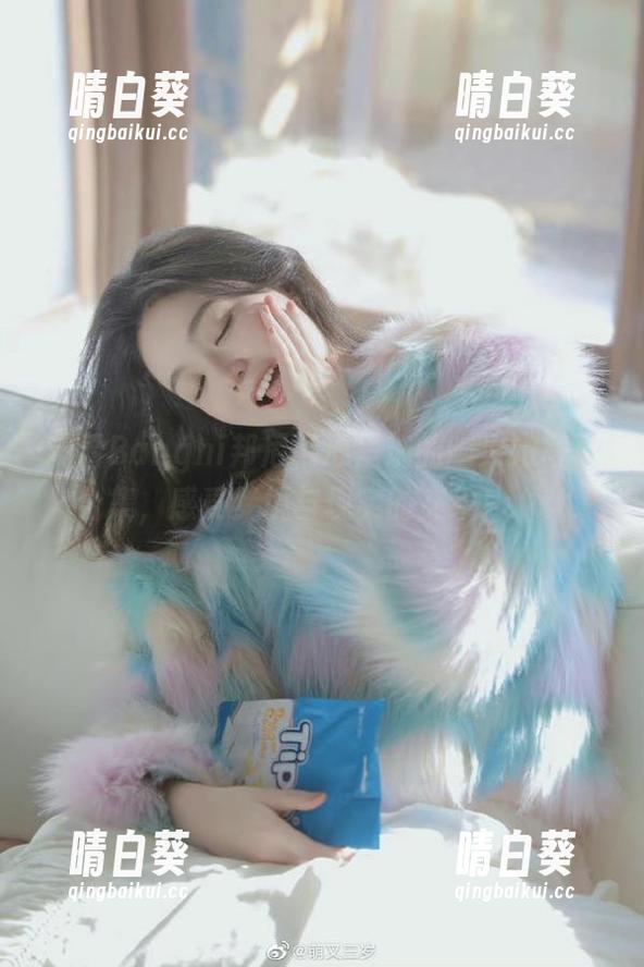 观看Bangni邦尼精心呈现的幽灵娘写真合集，感受梦境与现实的交织！.txt