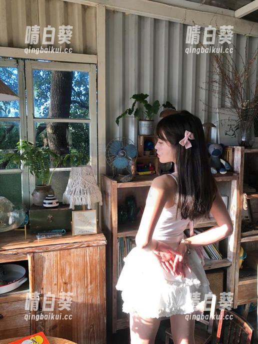 探索Bomi(普美)的写真艺术：最新更新来自[Bimilstory]美发店的精彩作品分享！.txt