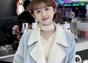 HuaYang花漾 – 下载周大萌的纯白图集，别担心，一起白到底就是肆无忌惮.txt