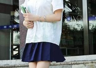 HuaYang花漾 – 小海臀Rena带你邂逅圣诞：精彩图片合集，重温欢聚时刻.txt