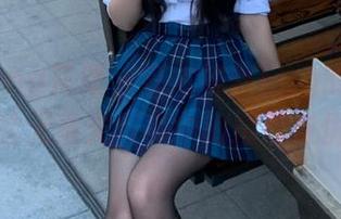 HuaYang花漾 – 在尤妮丝Egg的高跟鞋下，体验无圣光写真中的精致与优雅.txt