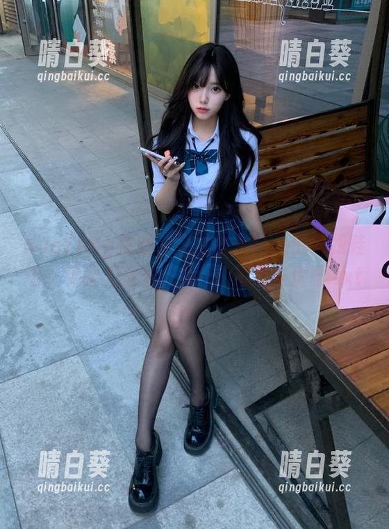 HuaYang花漾 - 在尤妮丝Egg的高跟鞋下，体验无圣光写真中的精致与优雅.txt