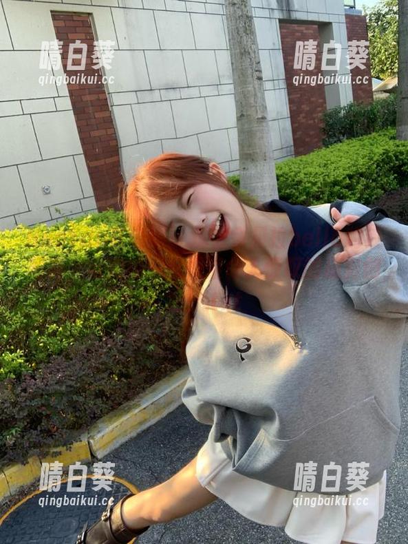 HuaYan花の颜 - 观看佘贝拉bella豹纹写真，与豹纹一起探索令人惊叹的摄影创意！.txt