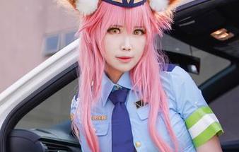 KaYa萱双马尾风筝写真套图，带你感受动感与美丽相结合的魅力.txt