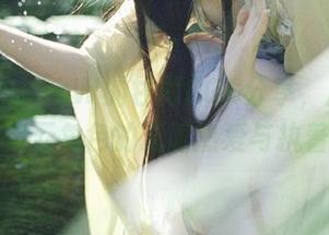来自KuukoW的甘雨COS分享，展现她对二次元角色的无限热爱与执着.txt