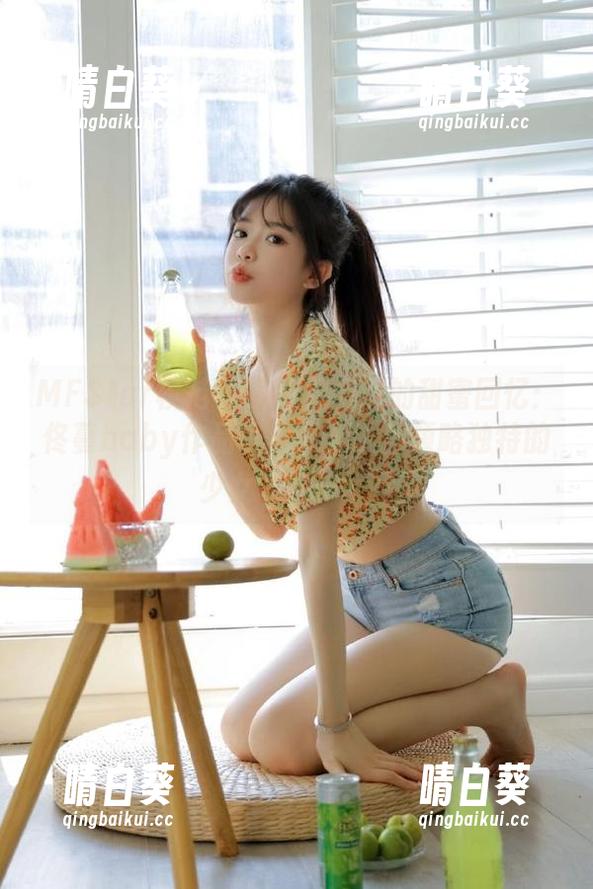 MFStar模范学院 - 双马尾的甜蜜回忆：佟蔓baby作品集原图，让你领略独特的少女气息！.txt