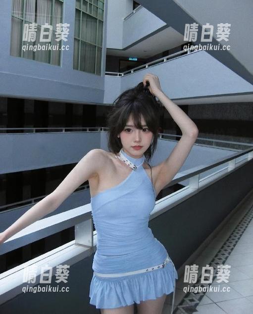 MFStar模范学院 - 解锁佟蔓baby的黑色思维：精选写真集为你呈现她对生活的独到观察与理解.txt