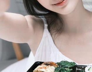 捕捉每一个细节！喵糖映画高清浣溪沙旗袍写真集等你来赏.txt
