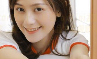 MiStar魅妍社 – 观看FoxYini孟狐狸自拍盛宴，深入她写真作品中的创意与灵感.txt