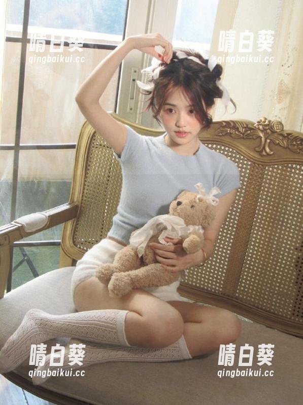 MiStar魅妍社 - 糯美子Mini甜心高清写真：让每一帧都成为你的心动瞬间.txt