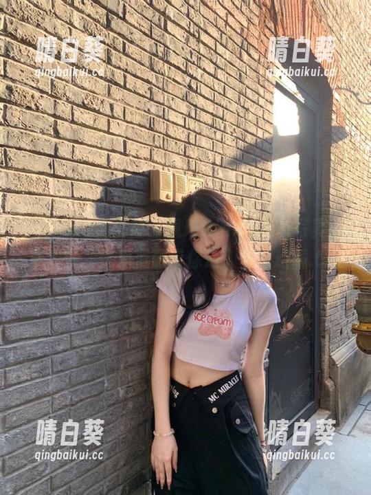 MiiTao蜜桃社 - 佩琦Pinky泳衣写真图库汇聚，优质资源带你进入夏日幻境.txt