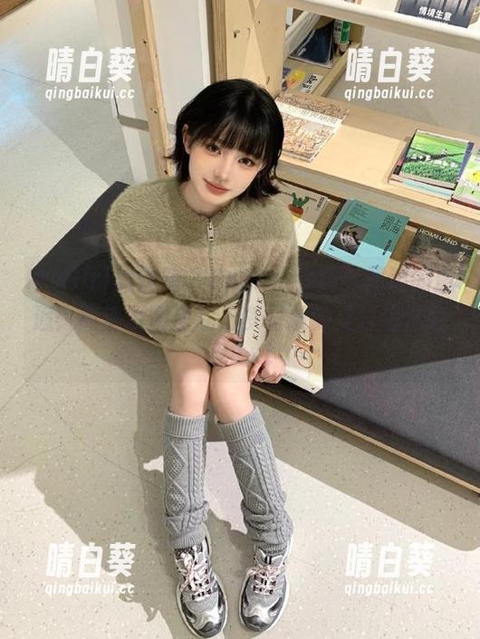 MyGirl美媛馆 - Carina梦绮与海边的邂逅：高清原图呈现出梦幻般的夏日海洋画卷.txt
