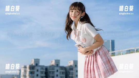 MyGirl美媛馆 - 一起来欣赏伊小七MoMoJK写真，原图中展现她的时尚品味与艺术视角.txt