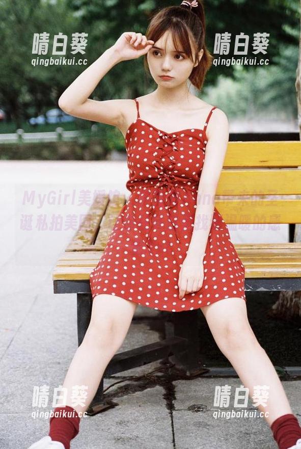 MyGirl美媛馆 - 李雪婷Anna带来的圣诞私拍美图，让你在冬日里找到温暖的感觉.txt