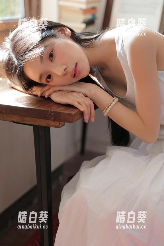 MyGirl美媛馆 - 在无圣光的摄影下，陈怡曼coco女孩展现出独特的气质，原图分享给你，快来欣赏！.txt