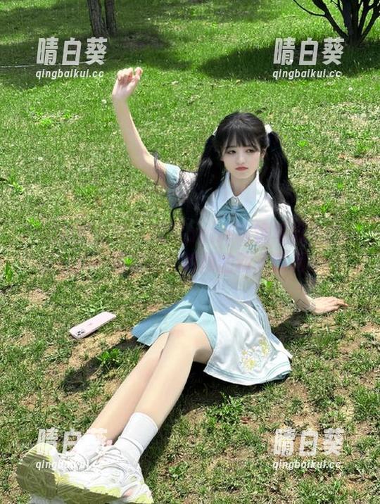 TGOD推女神 - 欧尼anne眼镜写真中的高清分享，捕捉每一瞬间的动人瞬间.txt