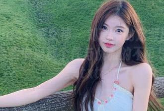 TouTiao头条女神 – 刘瑾希的定制图集：眉飞色舞中展现个性与优雅的不可思议之美.txt