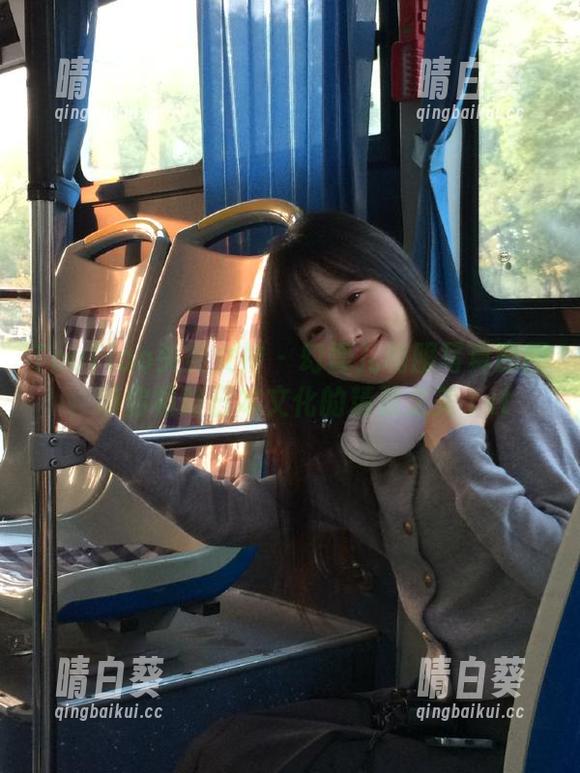 TouTiao头条女神 - 幻雪儿和服写真原图，带你领略日本文化的精致之美.txt
