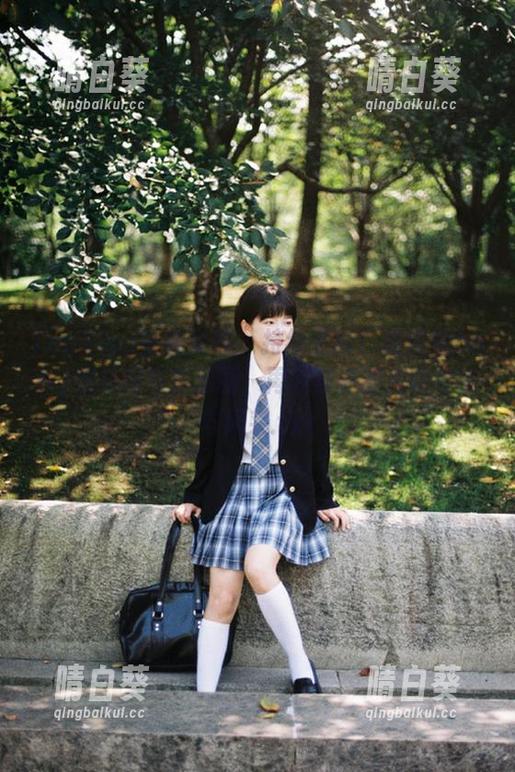 TouTiao头条女神 - 持续更新！杨漫妮baby双马尾写真原图，再现青春的无限可能与风采.txt