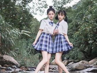 UGirls尤果网 – 在线观看信悦儿的红裙作品，领略时尚与优雅的完美融合.txt