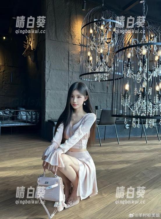 UGirls尤果网 - 网盘中的倪叶腾御姐写真，带你沉浸在美丽和可爱之中！.txt