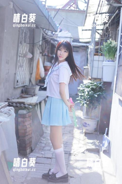 UGirls尤果网 - 捕捉周妍希全套制服写真，感受她不一样的妩媚与活力.txt