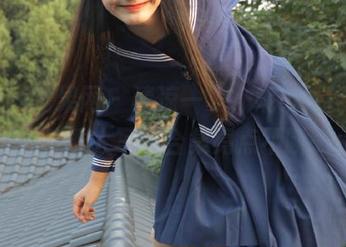 UGirls尤果网 – 清凉一夏，妮小妖比基尼图包与诱人写真合集亮点不断.txt