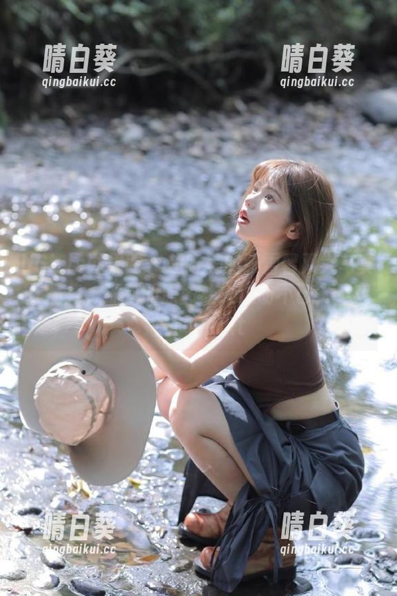 UGirls尤果网 - 超唯美的张雪馨双人写真作品集，细腻的原图让人心动不已，不容错过！.txt