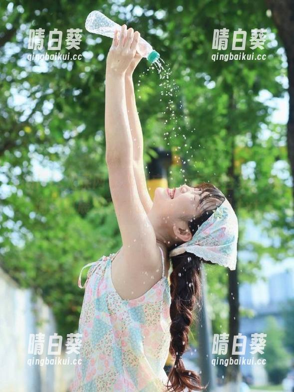 UGirls尤果网 - 李思宁女友写真合集，淋漓尽致展现甜美时刻的迷人套图.txt