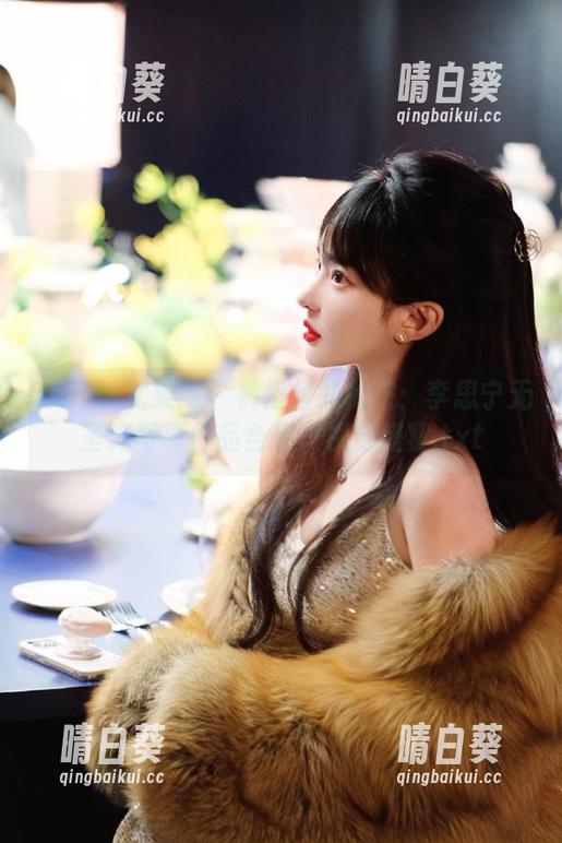 UGirls尤果网 - 裤里丝的秘密：李思宁无圣光写真作品合集，视觉盛宴.txt