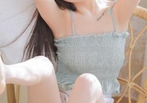 UGirls尤果网 – 追寻夏天的缤纷色彩：赵娜娜独特无圣光图集大公开.txt