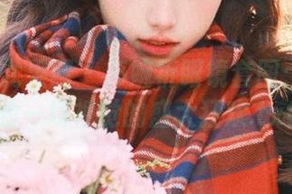 UGirls尤果网 – 郭婉祈眼镜套图：免费体验一场视觉的盛大狂欢.txt