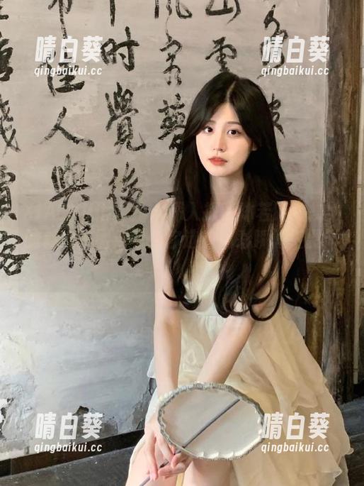 XIAOYU语画界 - 深入探索沐若昕体操服的魅力，图库中供你选的精彩瞬间汇聚而成！.txt