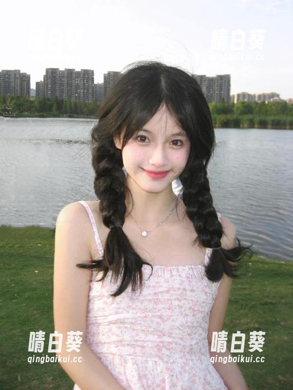 XIAOYU语画界 - 体验豆瓣酱的透明魅力，高清壁纸带你进入奇幻世界！.txt