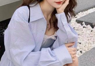 XINGYAN星颜社 – 转转Lisa写真更新大片：白衬衫勾勒出别样的青春气息.txt