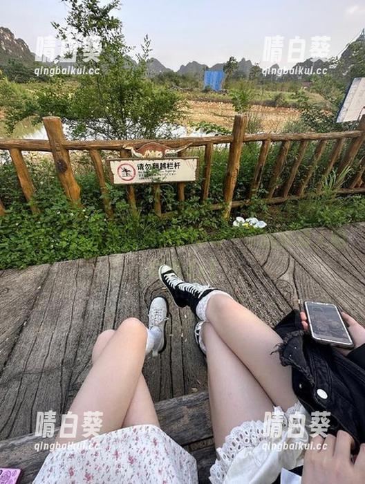 Xiuren秀人网 - 全新更新！FoxYini孟狐狸女仆写真合集，记录每一个细腻动人的瞬间.txt