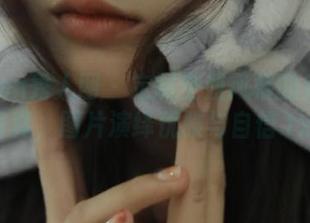 Xiuren秀人网 – 定制空姐风格的乔一一写真，图片演绎优雅与自信.txt