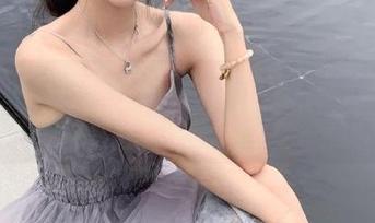 Xiuren秀人网 – 佘贝拉Bella浴缸魅惑：最新更新原图揭示未见风情.txt