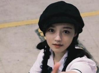 Xiuren秀人网 – 当卓琳妹妹_jolin遇上圣诞：私拍合集，眼睛都要看直了！.txt