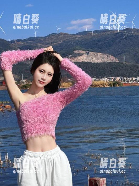 Xiuren秀人网 - 在“呆呆的瑞BB”的纯白私拍合集里，每一张照片都是她心灵深处的声音。.txt
