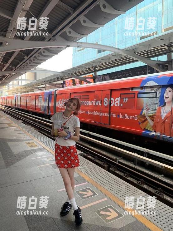 Xiuren秀人网 - 福利盛宴来临：唐心心的皮衣写真原图，带你感受她不一样的时尚气息！.txt