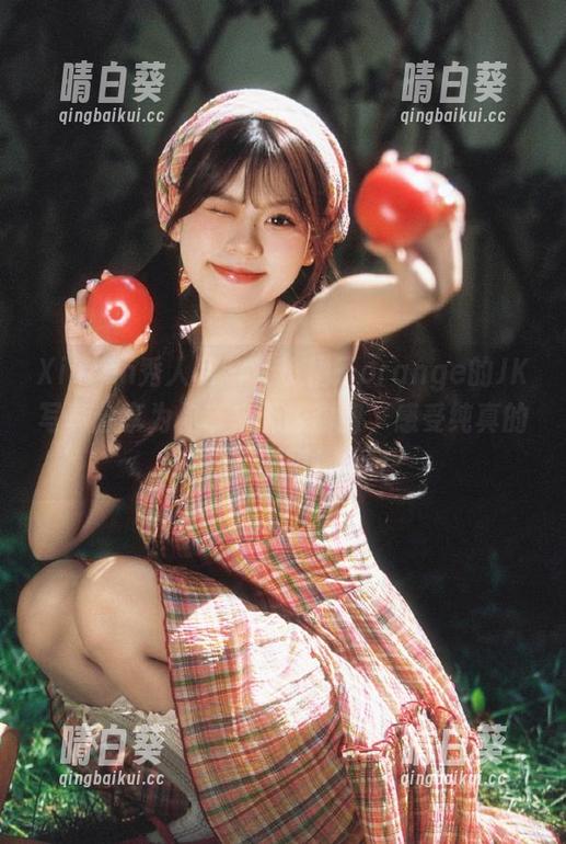 Xiuren秀人网 - 让小橘子orange的JK写真分享为你带来无限甜蜜，感受纯真的美好瞬间吧！.txt