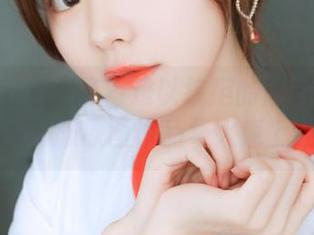 Xiuren秀人网 – 难以抗拒的魅力！徐莉芝Botty制服原图作品集火速上线！.txt