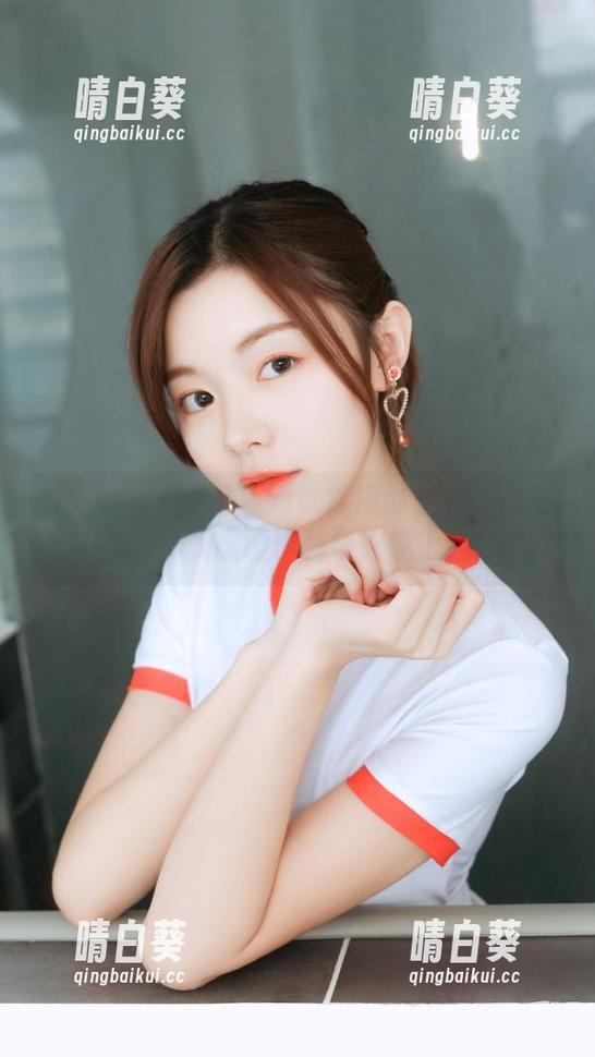Xiuren秀人网 - 难以抗拒的魅力！徐莉芝Botty制服原图作品集火速上线！.txt